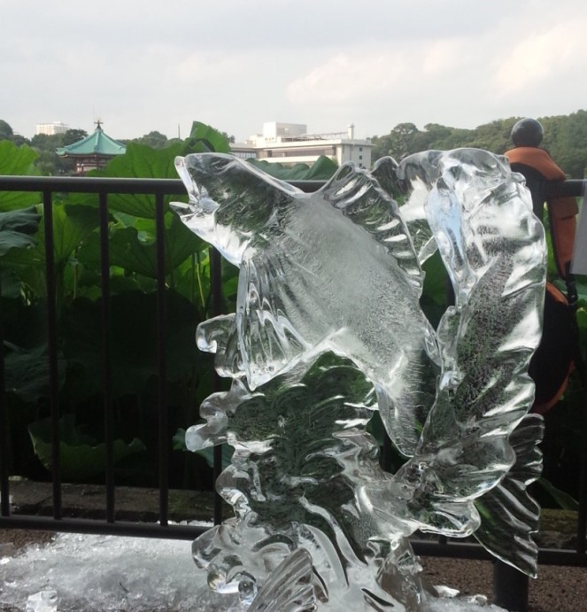 S_Pond_Ice_Sculpture_Sweetfish